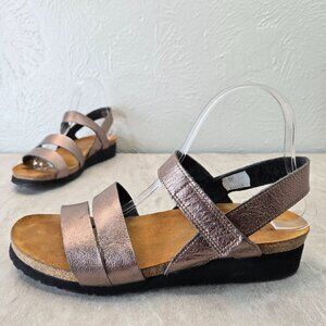 Naot Flat Sandals Sz 9 Metallic Leather Cork Comfort Strappy Bohemian Gladiator